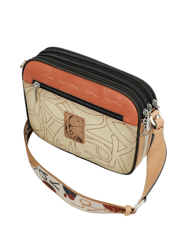 Женская сумка из коллекции 