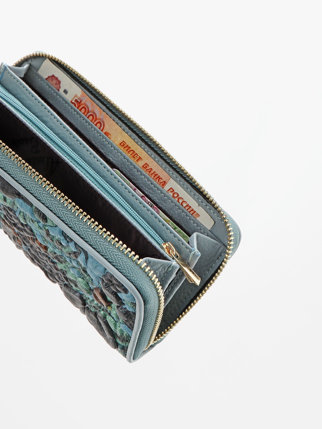 Фото Женский кошелек на молнии из мягкой кожи с объемным тиснением - букле Кошельки