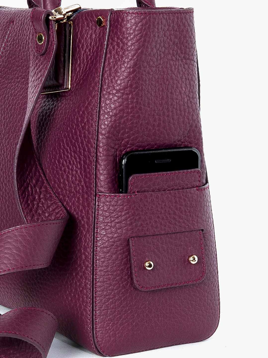 Фото Женская деловая cумка-тоут из плотной, но мягкой кожи премиального качества Деловые сумки