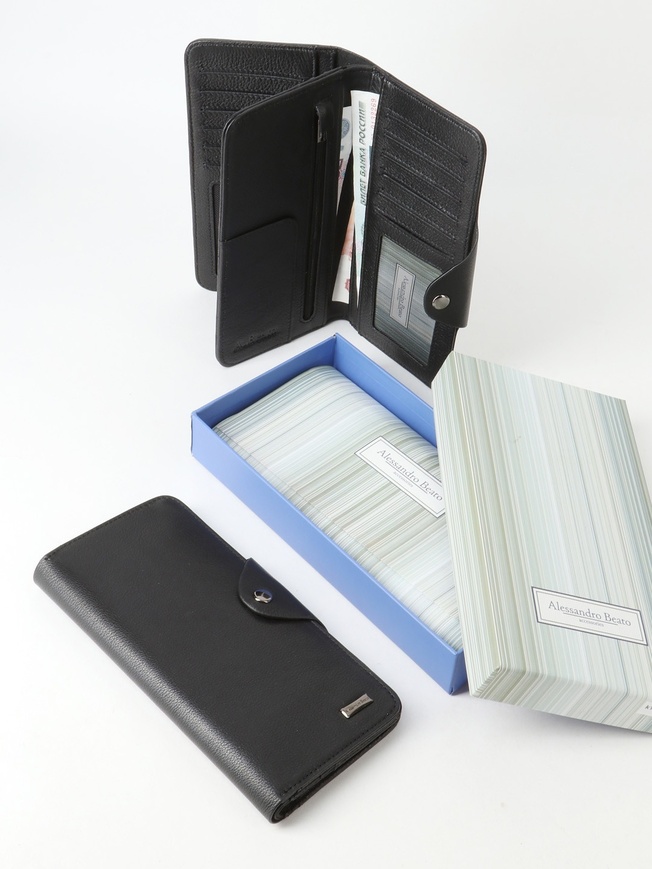 Купюрник из натуральной кожи черного цвета с клапаном на кнопке