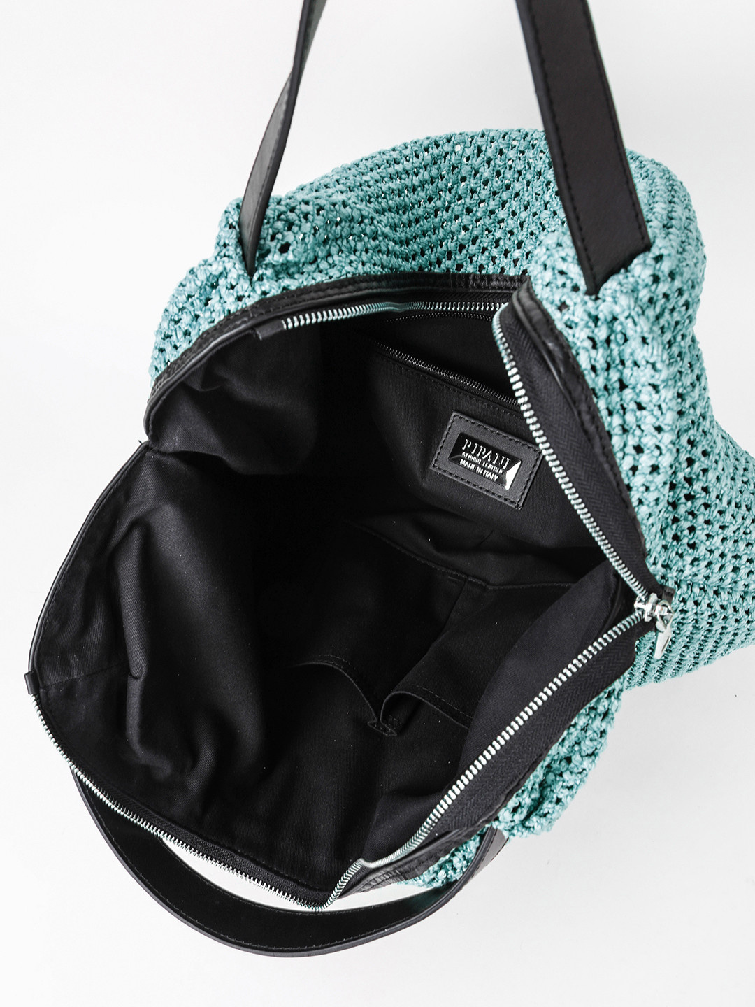 Фото Мягкая сумка-хобо на плечо из натуральной кожи и плетеной рафии Классические сумки