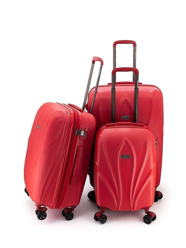 Маленький чемодан на амортизирующих колесах из коллекции 