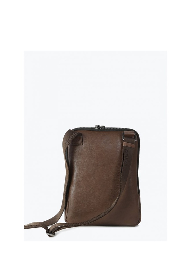 Мужская сумка на плечо среднего размера из плотной кожи