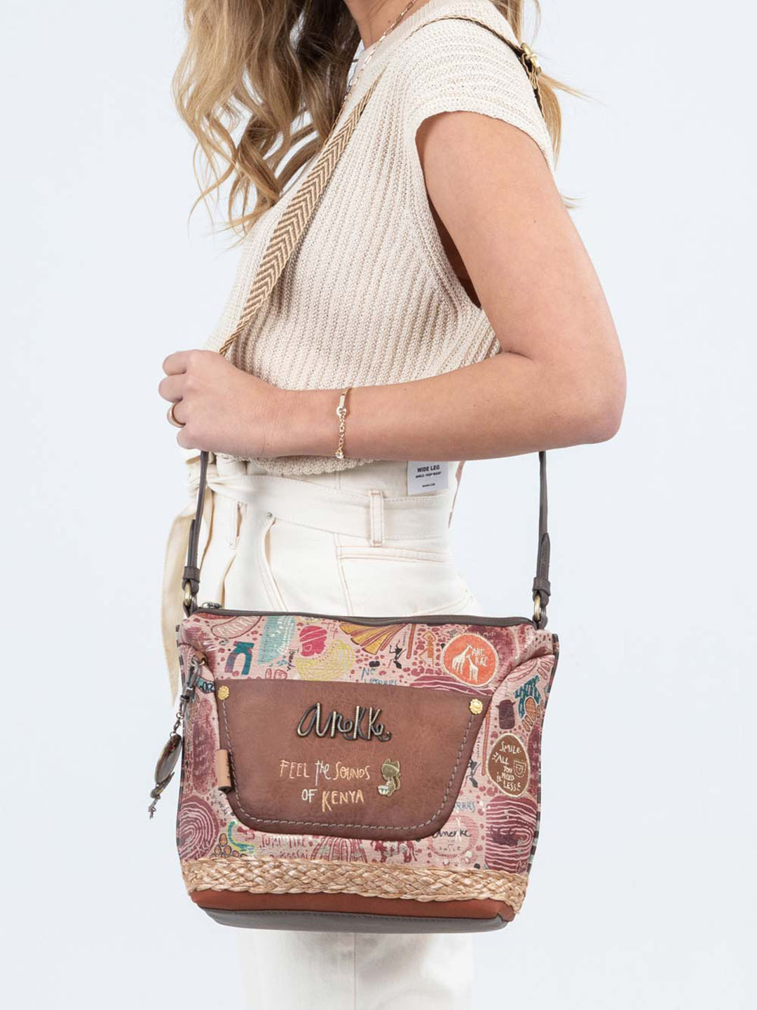 Фото Женская сумка кросс-боди с печатным принтом из коллекции 