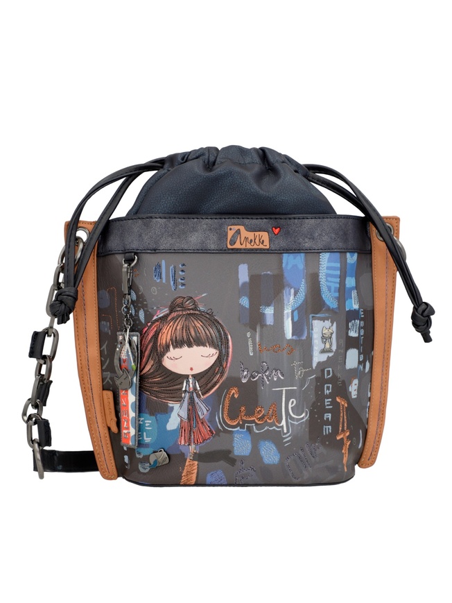 Женская сумка из коллекции 