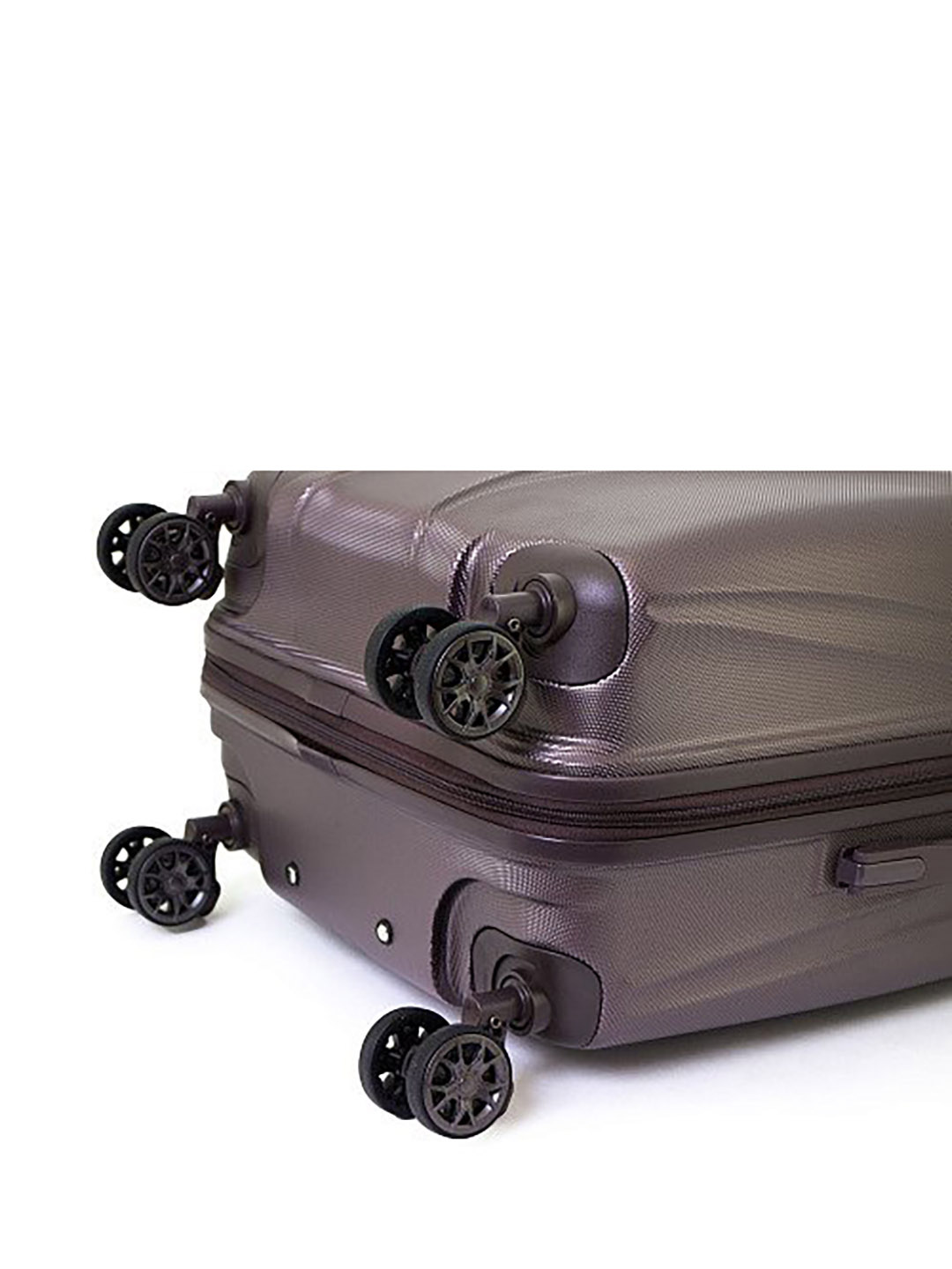 Фото Маленький чемодан на амортизирующих колесах из коллекции 
