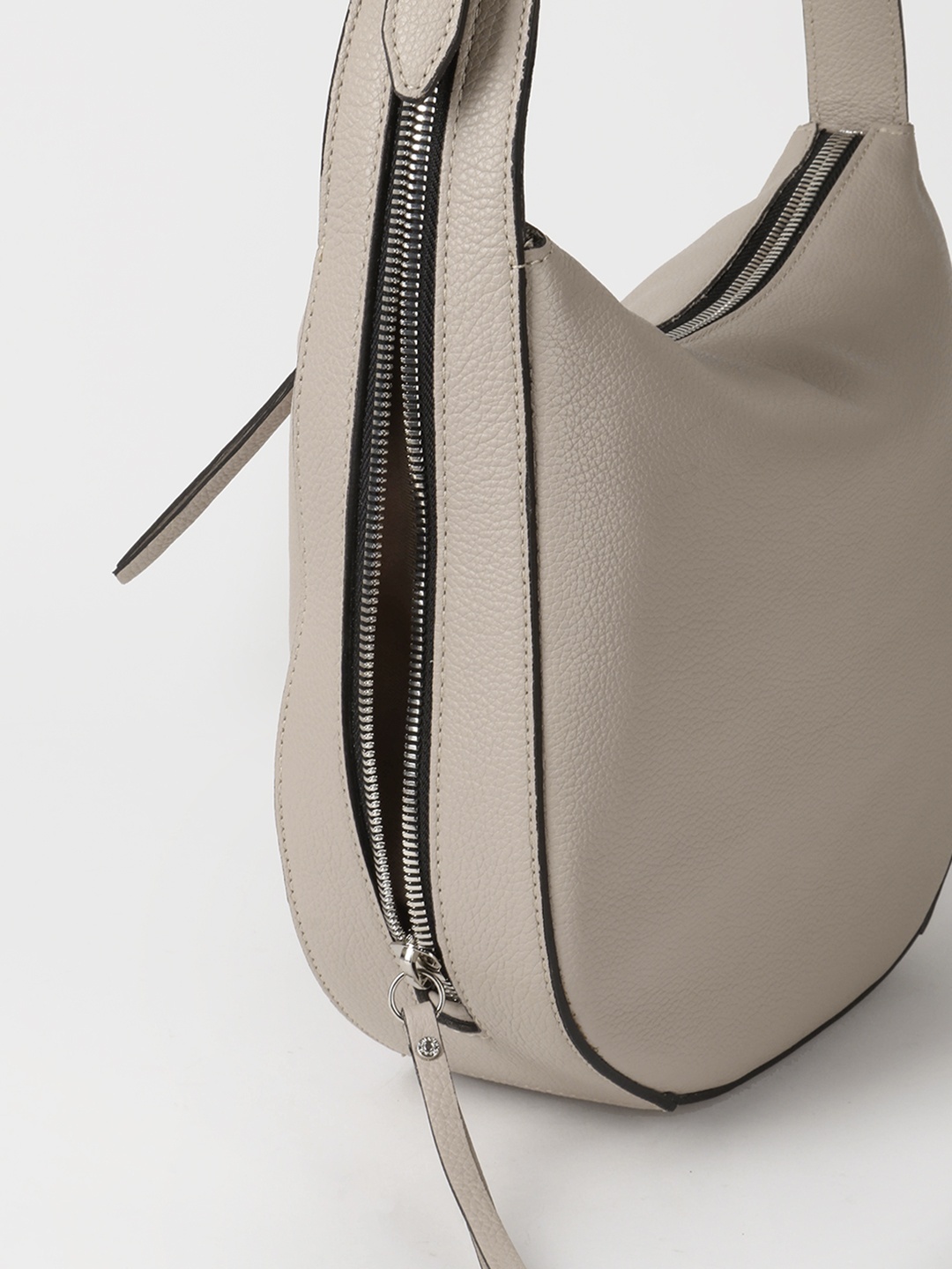 Изображение Женская сумка хобо среднего размера из мягкой кожи Gianni Chiarini 7160 OLX magnolia Фото Женская сумка хобо среднего размера из мягкой кожи Классические сумки