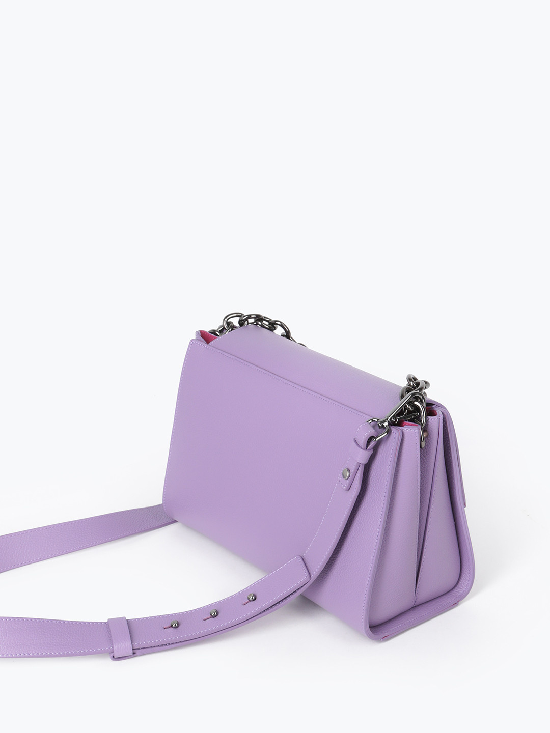 Фото Женская сумка-кросс боди среднего размера с ручкой цепочкой Классические сумки