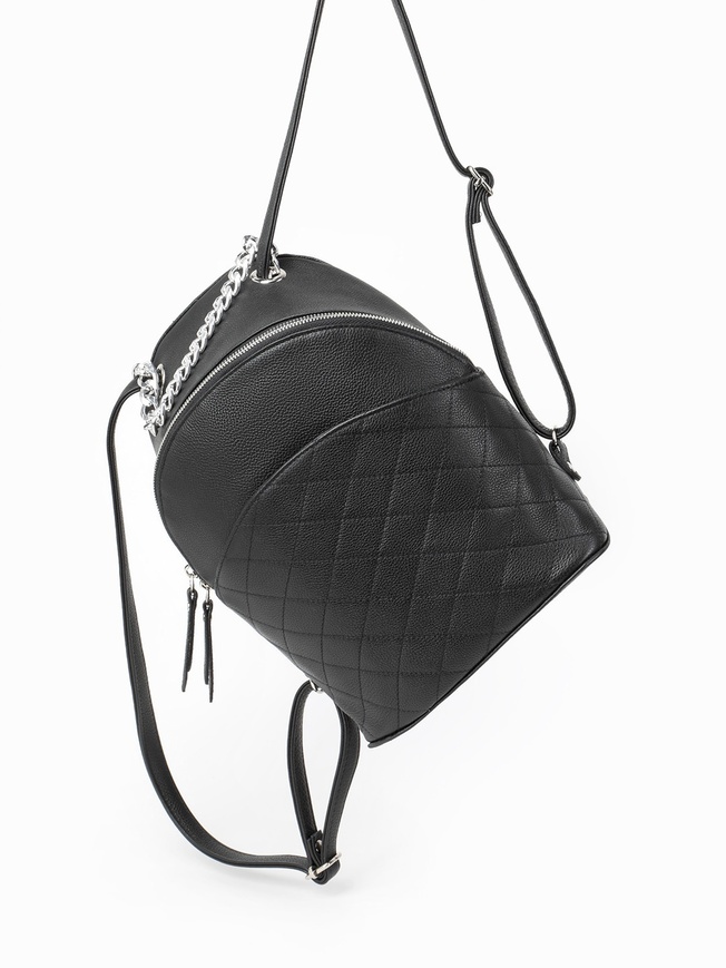 Женский рюкзак из мягкой кожи со стеганой вставкой и серебристой ручкой-цепочкой