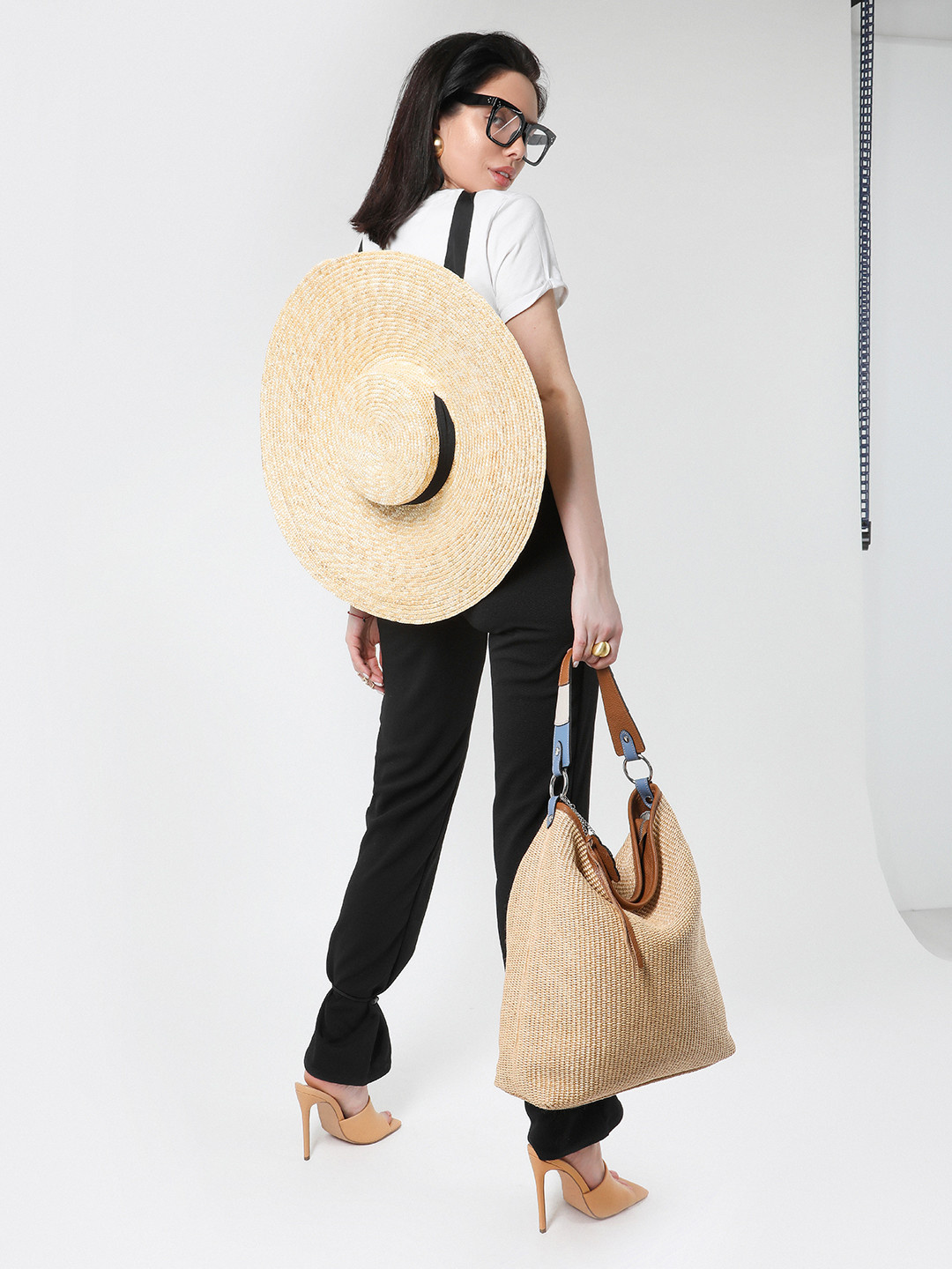 Изображение Большая женская сумка из кожи и плетеной рафии Gianni Notaro 515 raffia naturale Фото Большая женская сумка из кожи и плетеной рафии Классические сумки