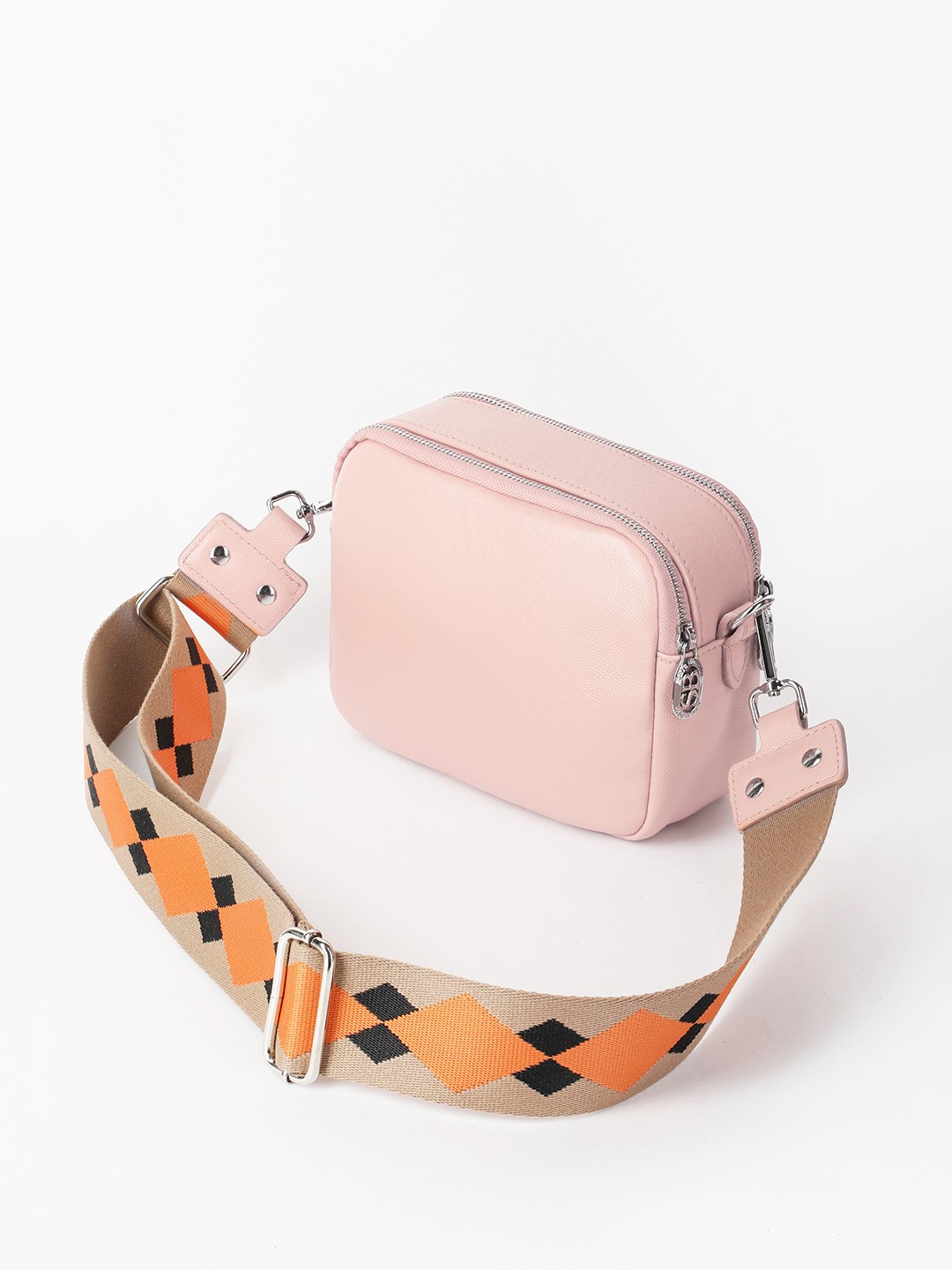 Изображение Женская сумка кросс-боди из кожи с тиснением под ската Sara Burglar 916 sand rosa Фото Женская сумка кросс-боди из кожи с тиснением под ската Сумки кросс-боди